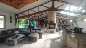 Spacious Barn by KARMA